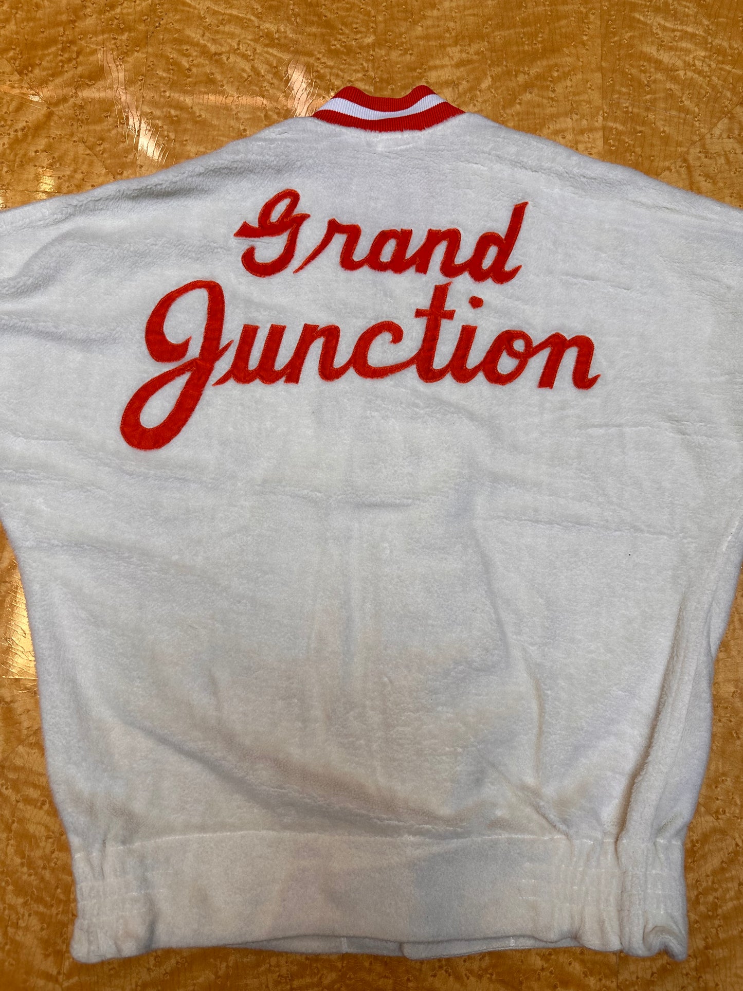 Wilson Grand Junction Tigers #8 Warm Up Shirt